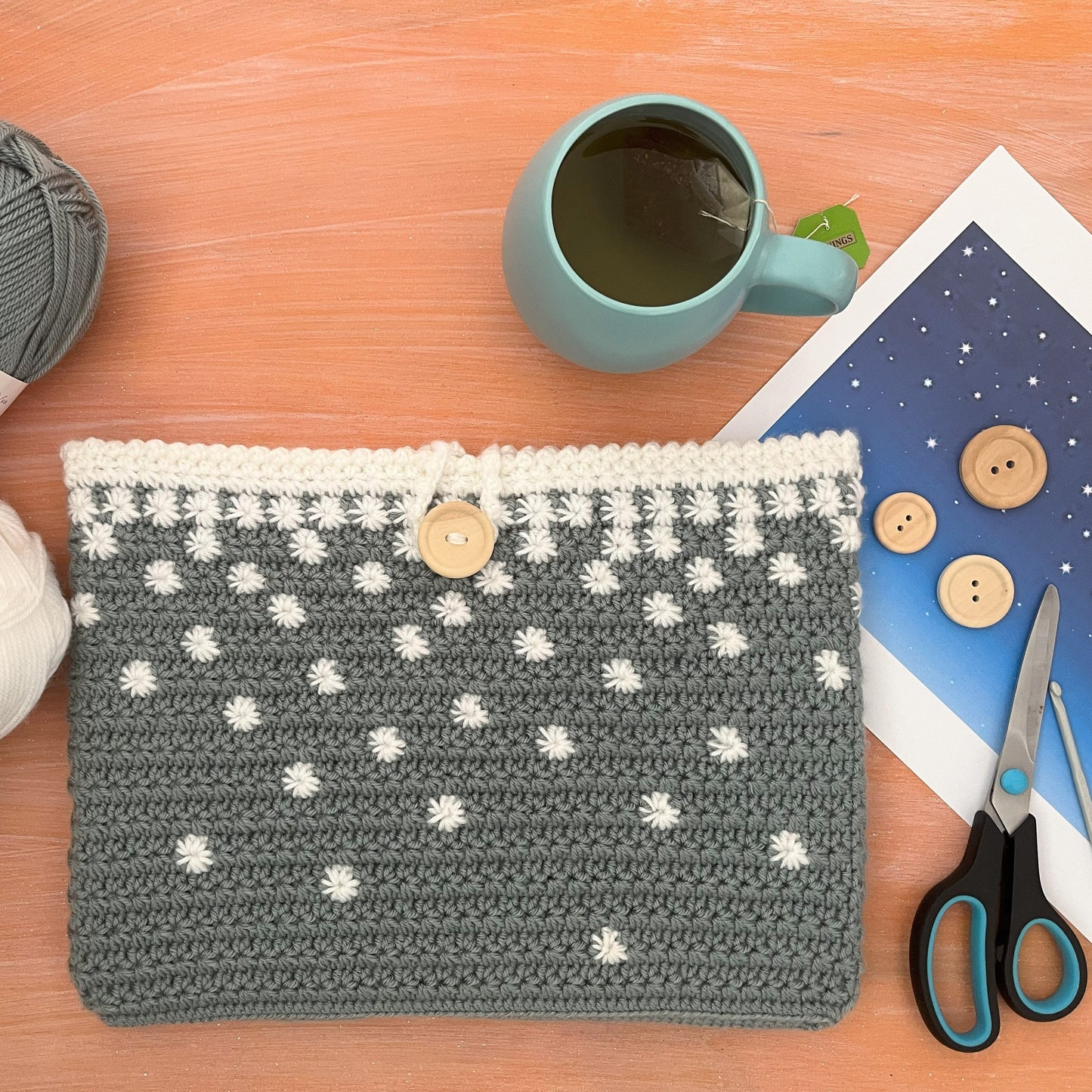 Falling Stars Laptop Sleeve Crochet Pattern (Digital PDF Download)