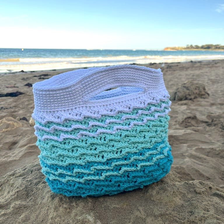 Whispering Waves Carry Bag Crochet Pattern (Digital PDF Download)